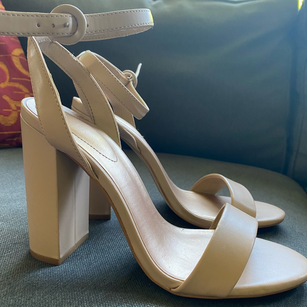 Nude/Blush Heels, with adjustable ankle strap. Size 8